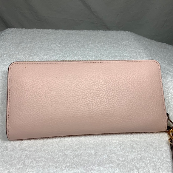 Michael Kors Jet Set Travel Large Pebbled Leather Wristlet - Picture 2 of 16